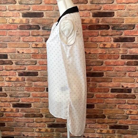 Blizzard Overwatch Classic Print Sleeveless Button up Blouse - Picture 2 of 10